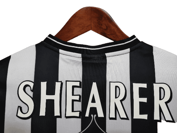 Newcastle Retro 97/99 Local Manga larga With Patch And Fonts