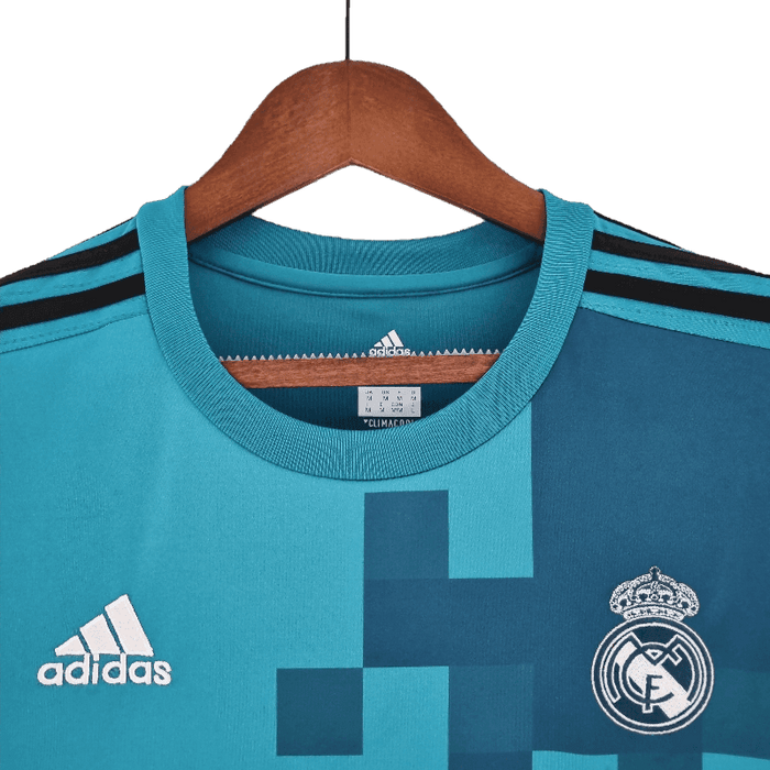 Real Madrid Retro 2017/18 Tercero Visitante